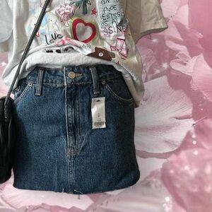 Topshop medium shorts with tag!